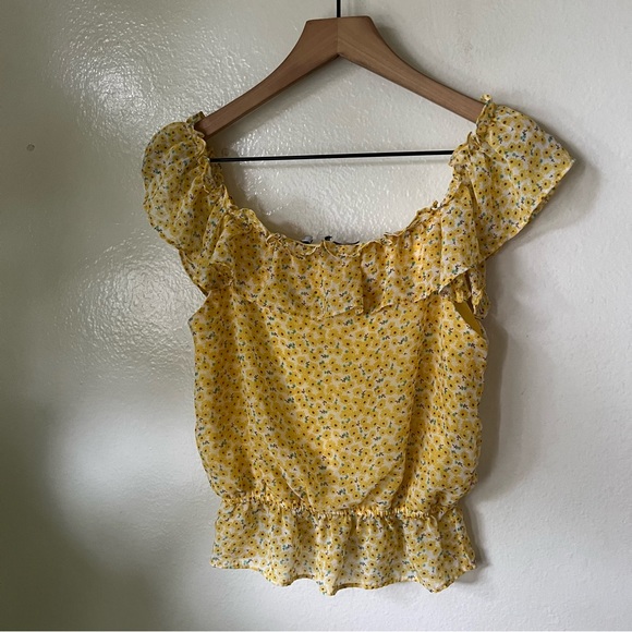 Lulus | Lawton Yellow Floral Print Off-the-Shoulder Top - Picture 5 of 7